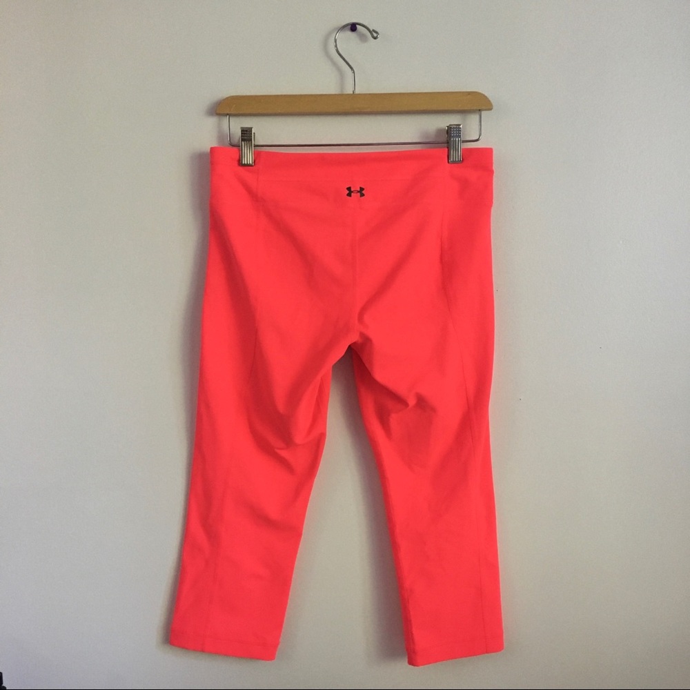 NWOT - Cropped Leggings